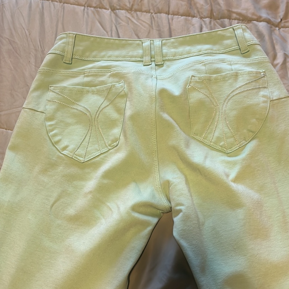 Stretchy pants - Picture 3 of 3